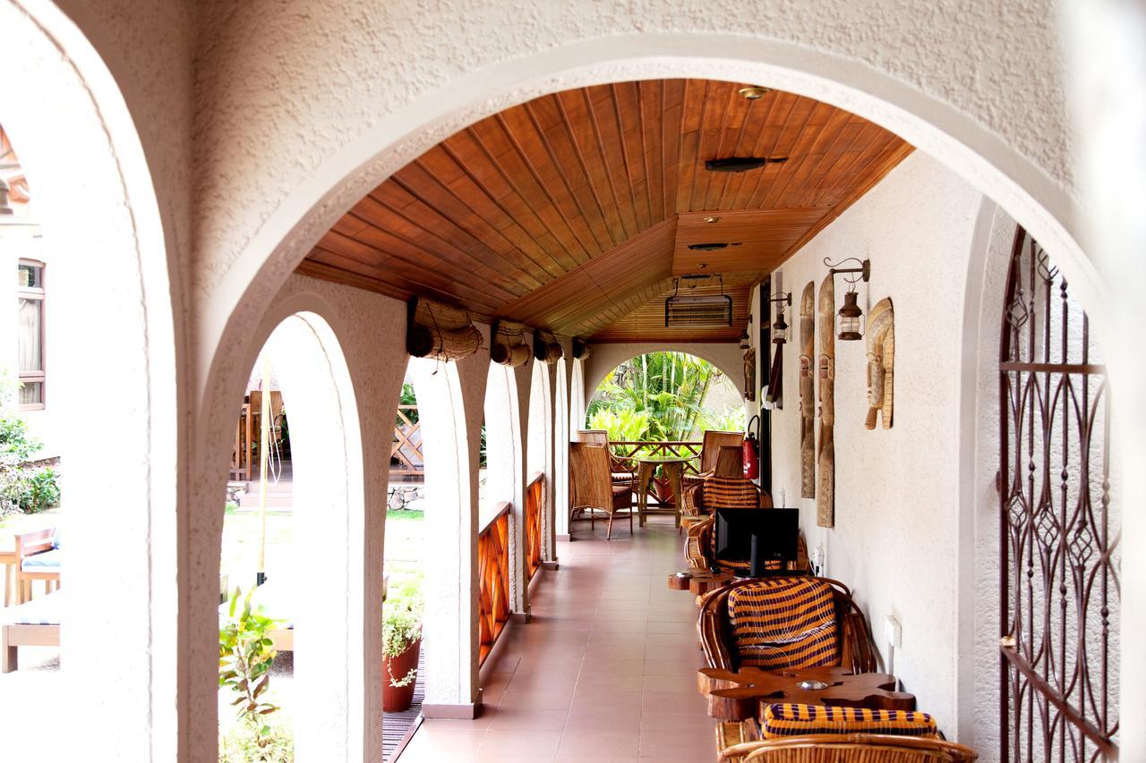 Mahogany Lodge, Cantonments Accra Esterno foto